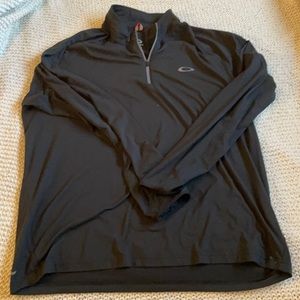 Oakley zip up